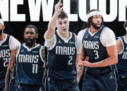 费德勒迎来二十赛季出色发挥，独行侠观众热烈欢呼！